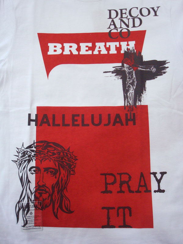 DECOY&CO. デコイアンドシーオー Pray With Breath Tシャツ - REACH